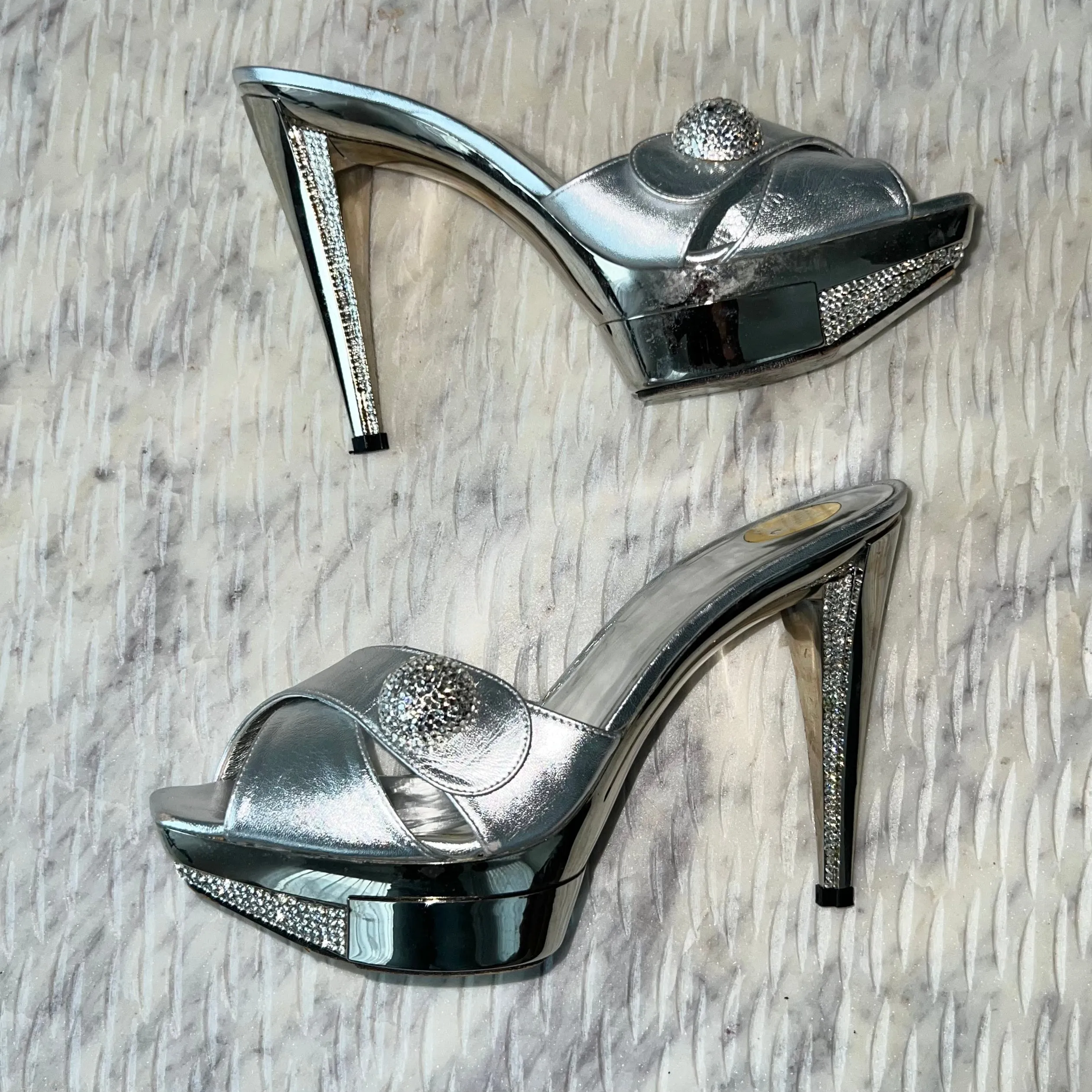 Stuart Weitzman Silver Metallic Heels